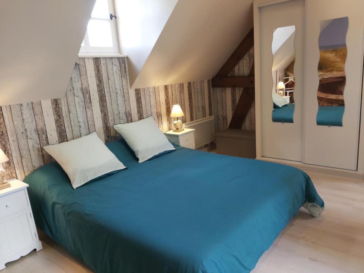 Le Bonheur Des Plumes Bed & Breakfast Montmartin-en-Graignes Dış mekan fotoğraf