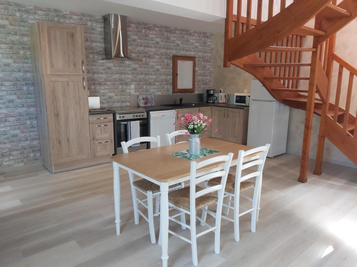 Le Bonheur Des Plumes Bed & Breakfast Montmartin-en-Graignes Dış mekan fotoğraf